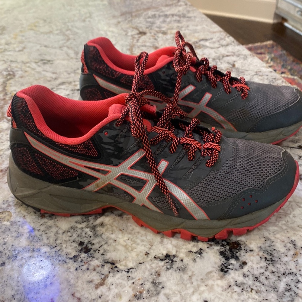 ASICS running shoes.  Ortholite.  Size 7.5. Worn but I’m great shape.